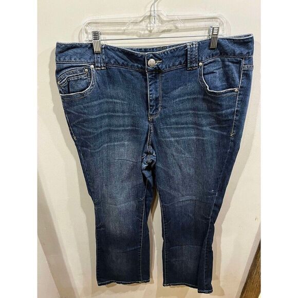 Lane Bryant Jeans Womens Size 20 Petite Blue High Rise Distinctly Bootcut Denim - Picture 1 of 7